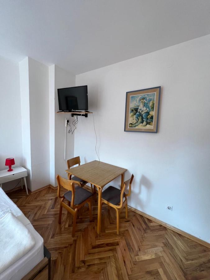 Ksenia Guesthouse Apartments And Studios Budva Zewnętrze zdjęcie