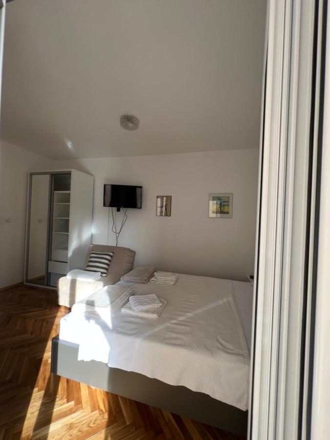 Ksenia Guesthouse Apartments And Studios Budva Zewnętrze zdjęcie
