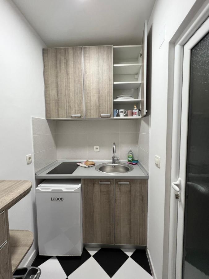 Ksenia Guesthouse Apartments And Studios Budva Zewnętrze zdjęcie
