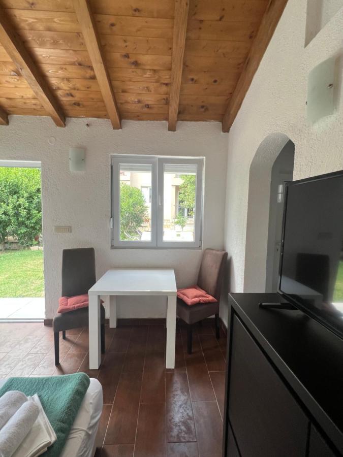 Ksenia Guesthouse Apartments And Studios Budva Zewnętrze zdjęcie